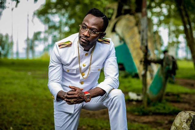 We are inspired by this throwback photo of Okyeame Kwame