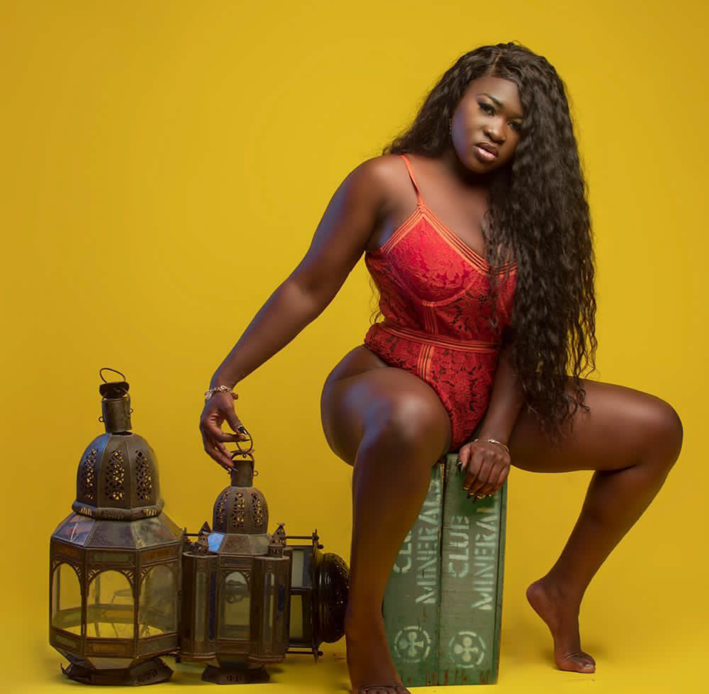 Sista Afia promotes Queen Solomon album with sultry photos 