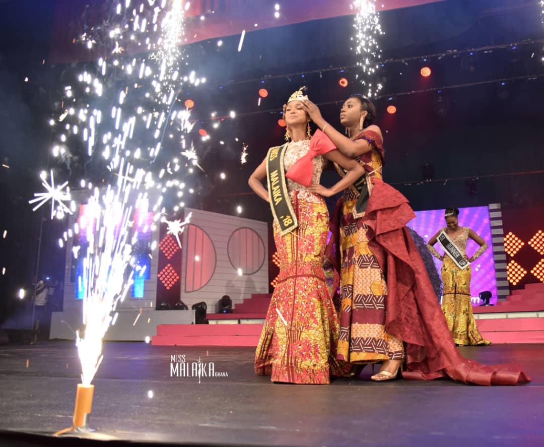 Mariam Owusu-Poku being crowned Miss Malaika 2018