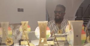 Sarkodie shows off his 21 VGMA accolades