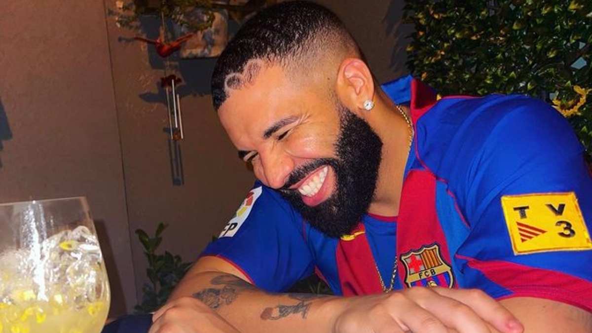 Why did Drake withdraw his 2022 Grammy nominations?