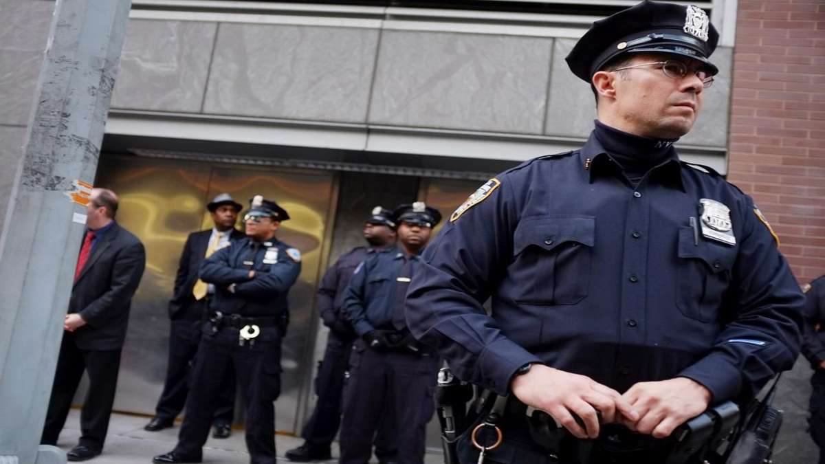 NYPD salary How much is NYPD rookie salary with overtime?