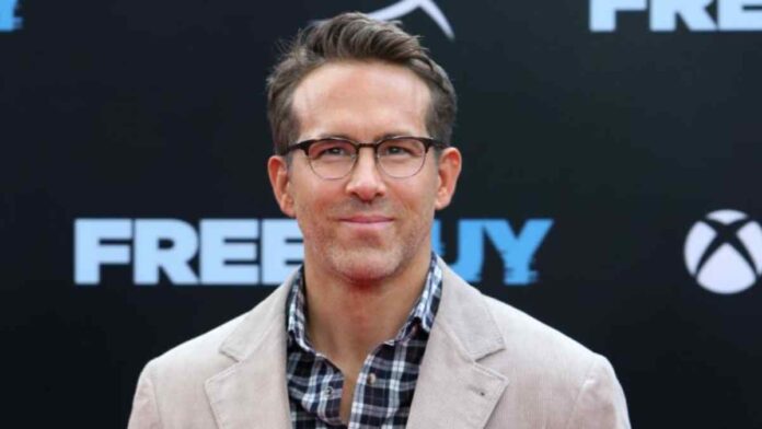 Ryan Reynolds Glasses What Glasses Does Ryan Reynolds Wear 