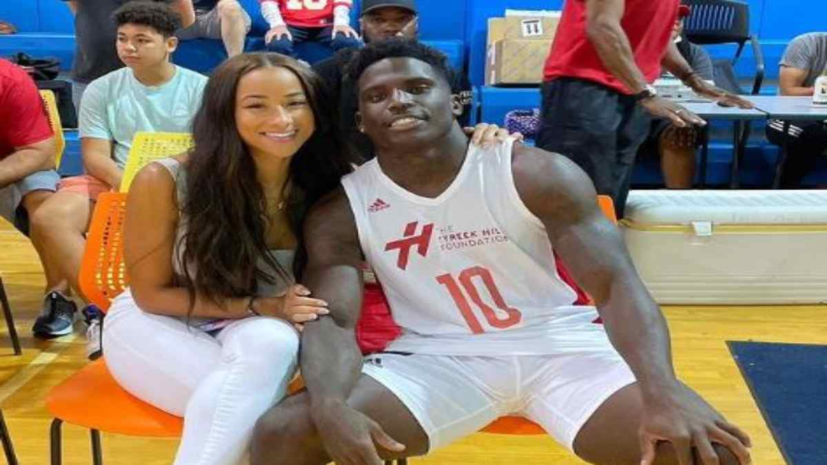 NFL Player Tyreek Hill & Wife-to-Be Keeta Vaccaro Are Engaged