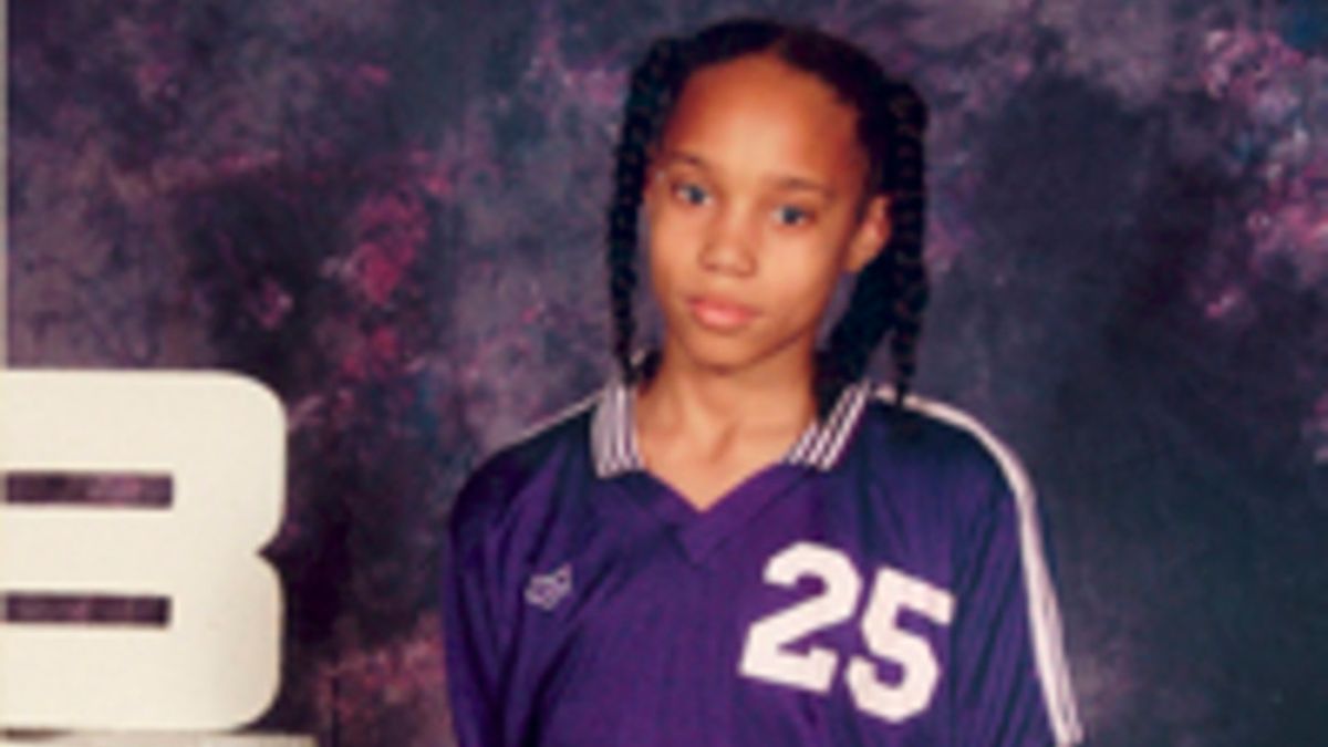 How Brittney Griner looks like as a kid (Photos)