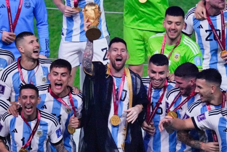 Argentina defeat France on penalties to win the World Cup