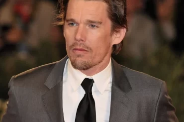 how-many-times-has-ethan-hawke-married-who-are-ethan-hawke-first-and-second-wives
