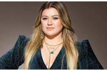 what-is-the-salary-of-kelly-clarkson