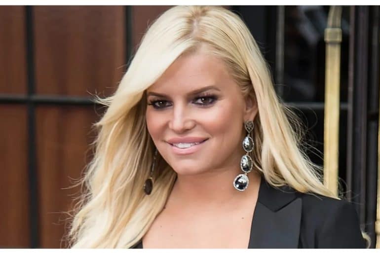 is-jessica-simpson-in-a-relationship?