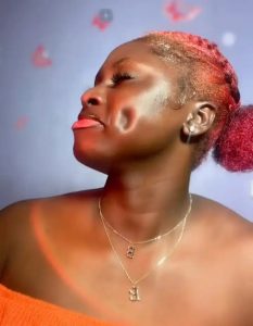 Nigerian lady with rare dimple 3