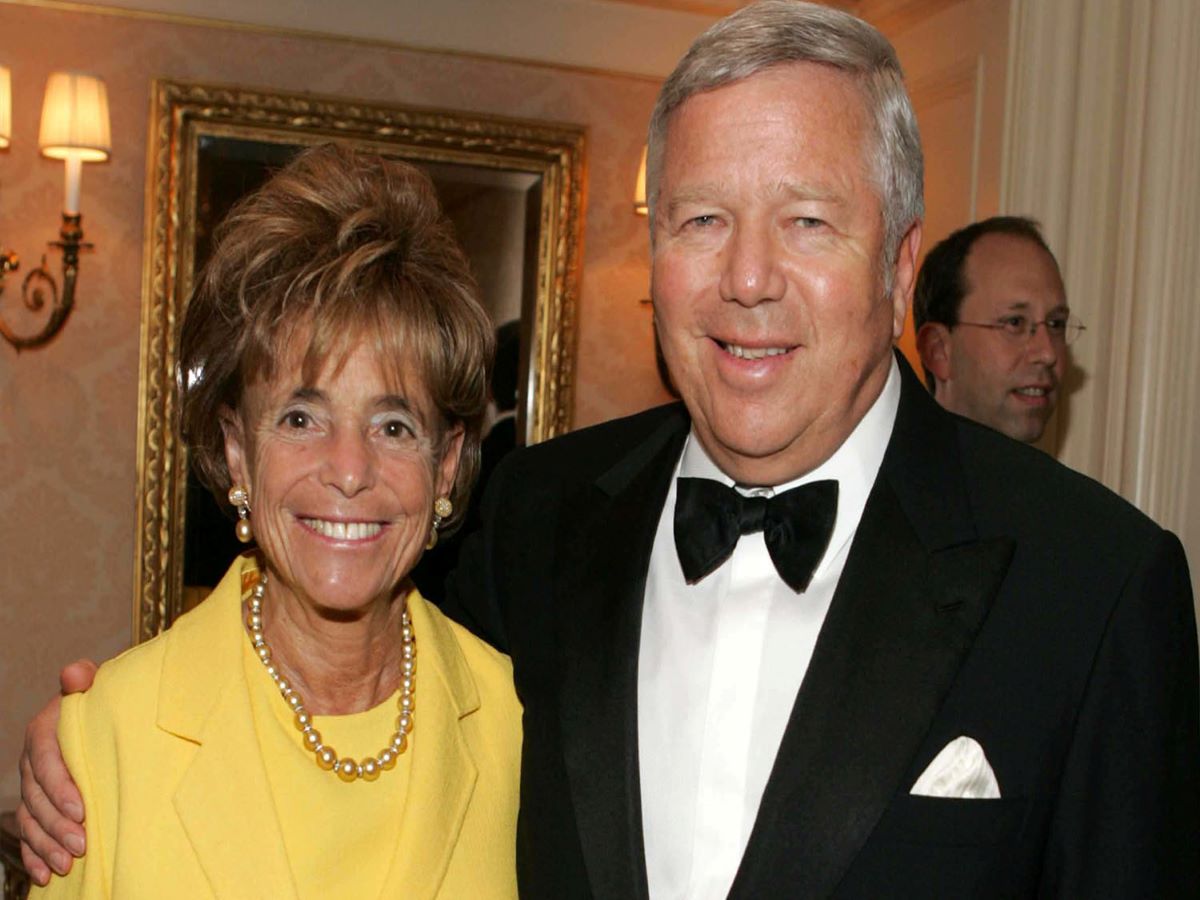 Who was Robert Kraft's first wife Myra Kraft and cause of death?