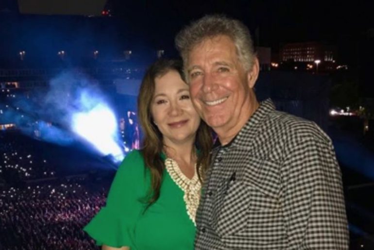 Is Barry Williams Married