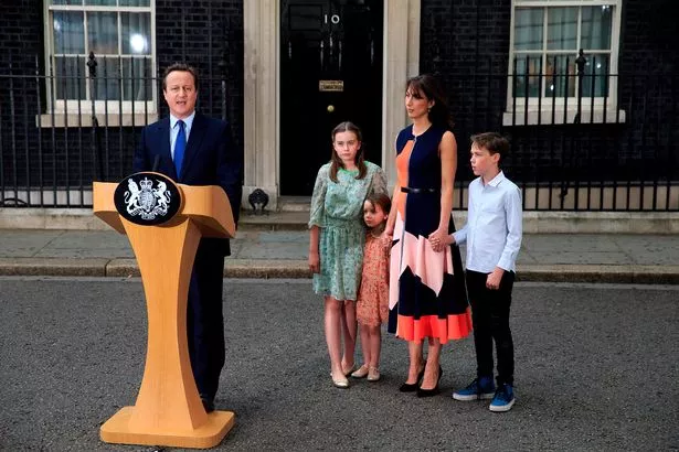 0 David Cameron leaves Downing Street for the last time