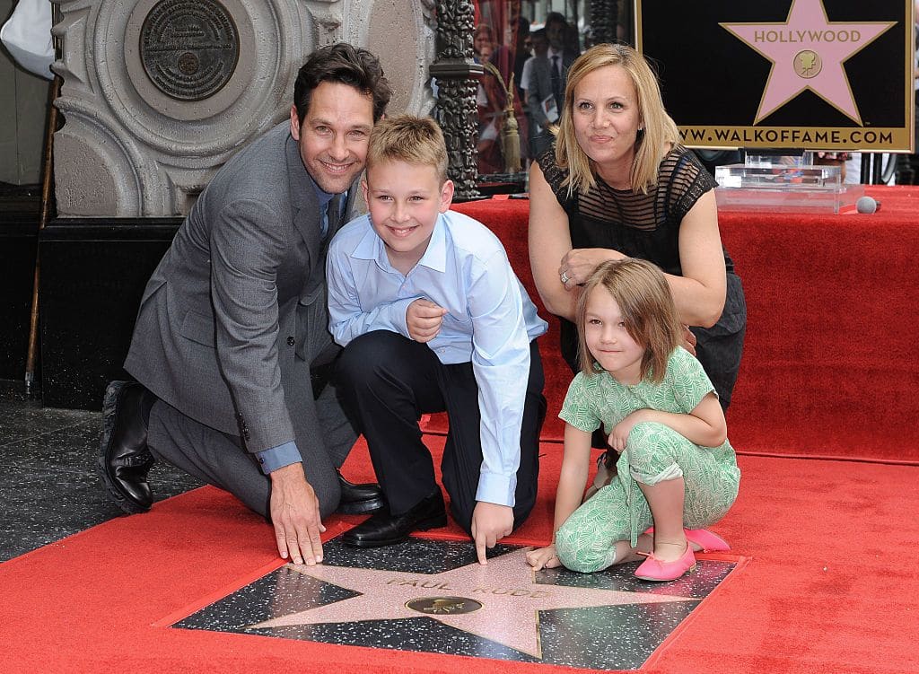 3a7984145f67 paul rudd son and daughter wife julie