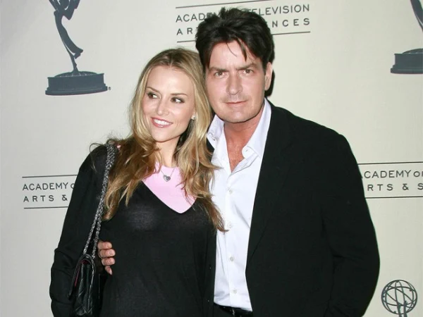 Who Is Charlie Sheens Ex Wife Brooke Mueller And Why Divorce 6594